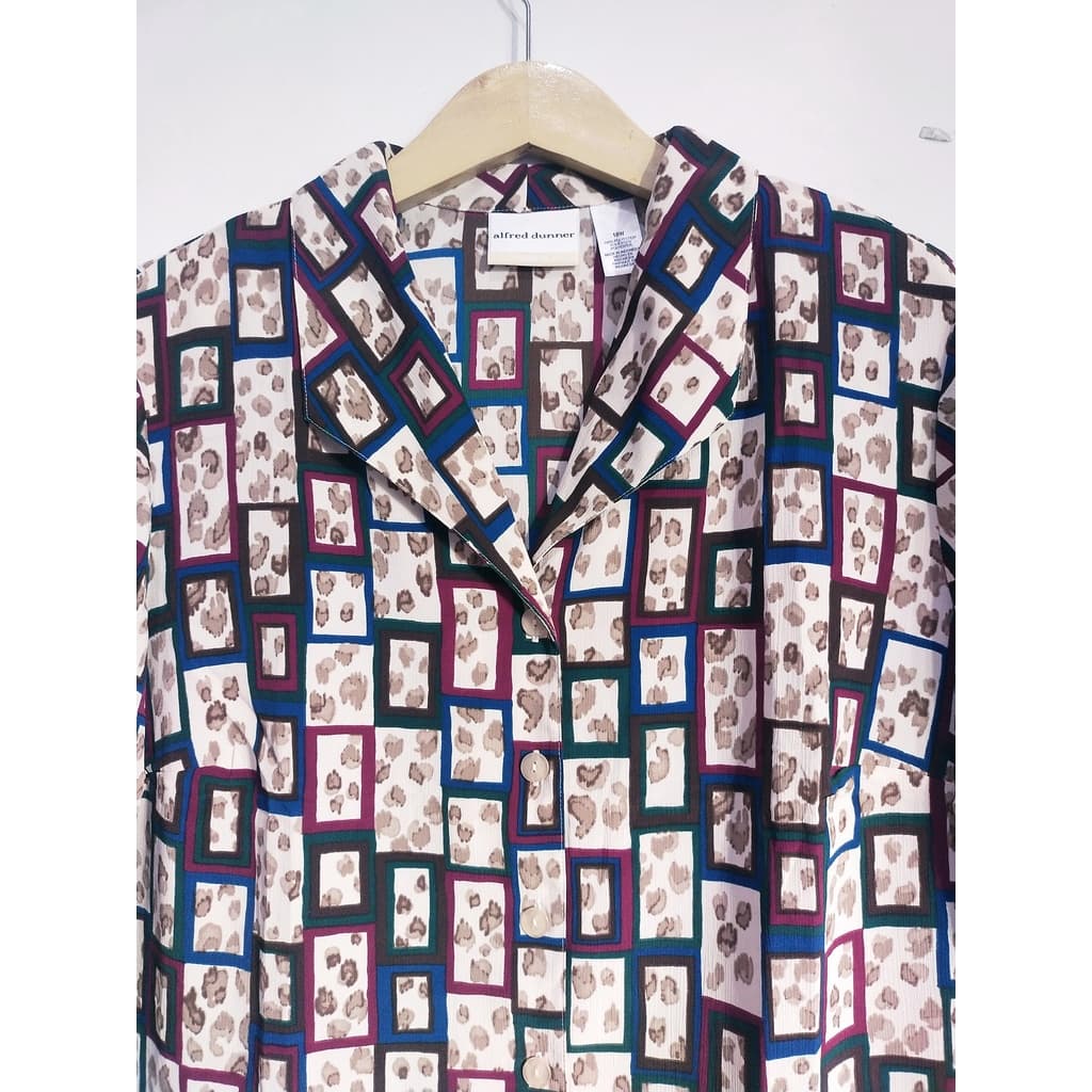 Classic Modest Maxi Dress with Style 3