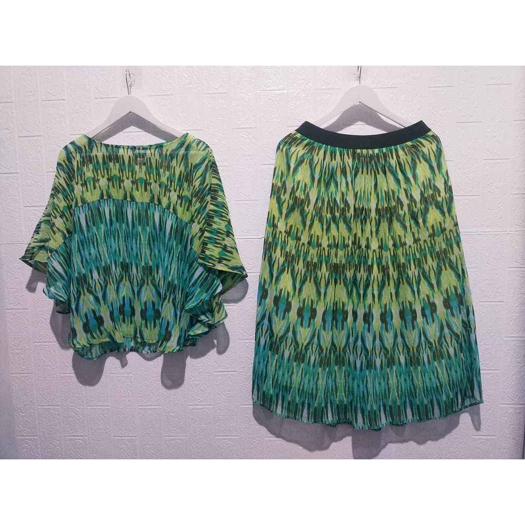 Premium Long Dress with Modest Sleeves 2