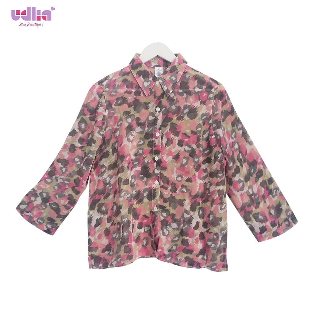 Elegant Modest Jacket with Fine Details 2