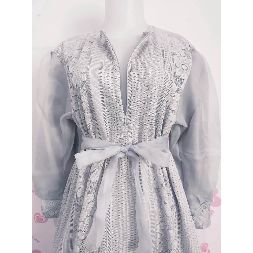 Sophisticated Evening Gown with Details 2