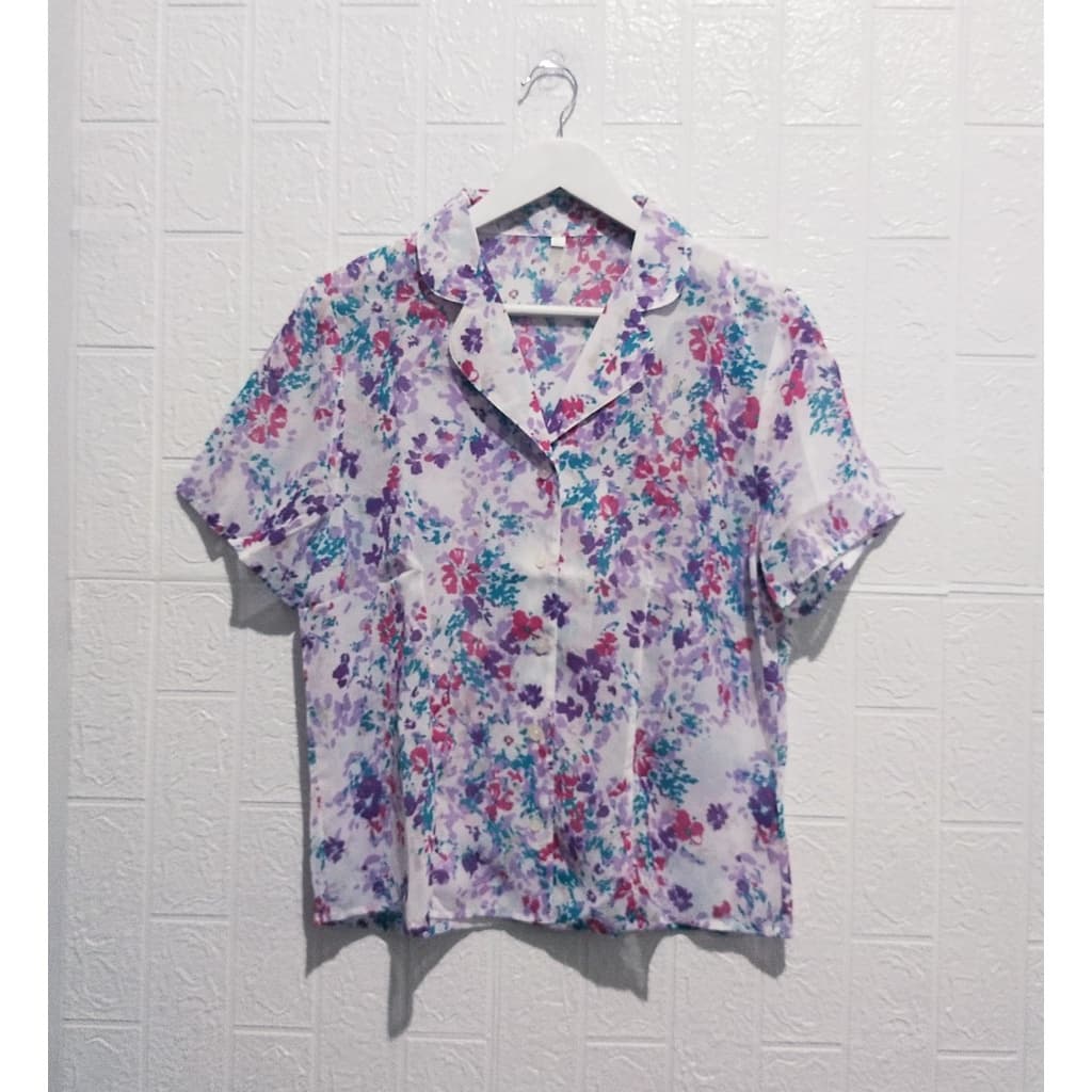 Elegant Modest Jacket with Fine Details 3