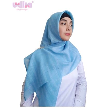 Elegant Abaya with Detailed Embroidery 14