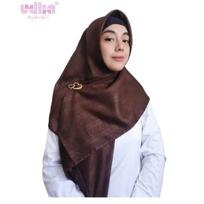 Elegant Abaya with Detailed Embroidery 9