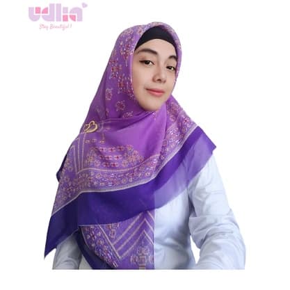 Elegant Abaya with Detailed Embroidery 2