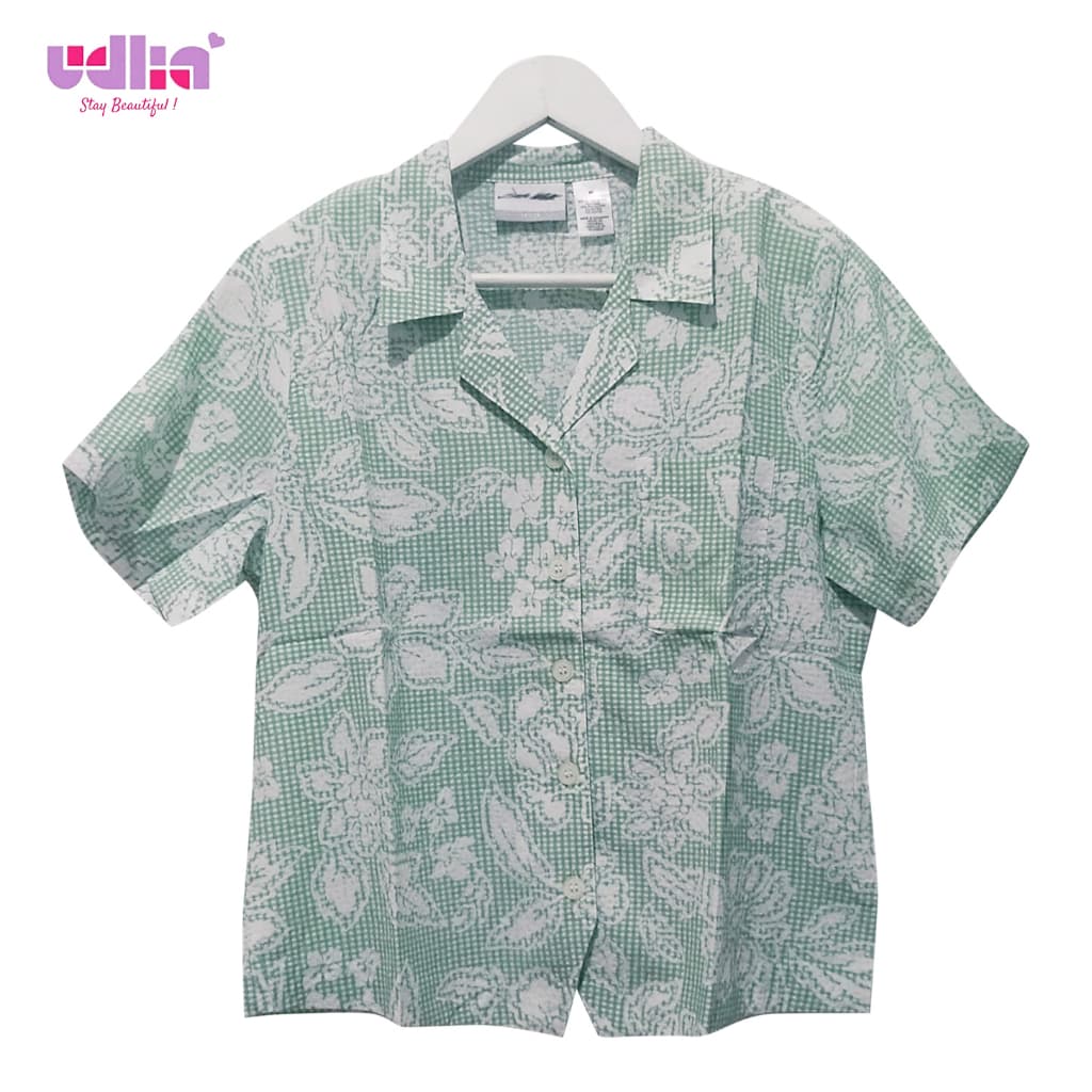 Elegant Abaya with Detailed Embroidery 13