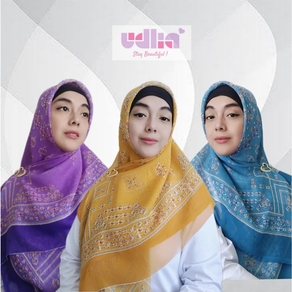 Elegant Abaya with Detailed Embroidery 1