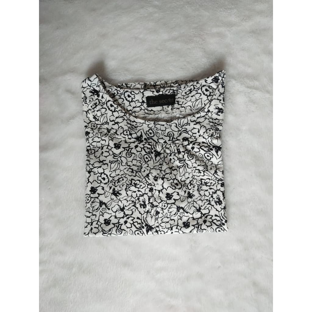 Elegant Long Sleeve Modest Dress 9