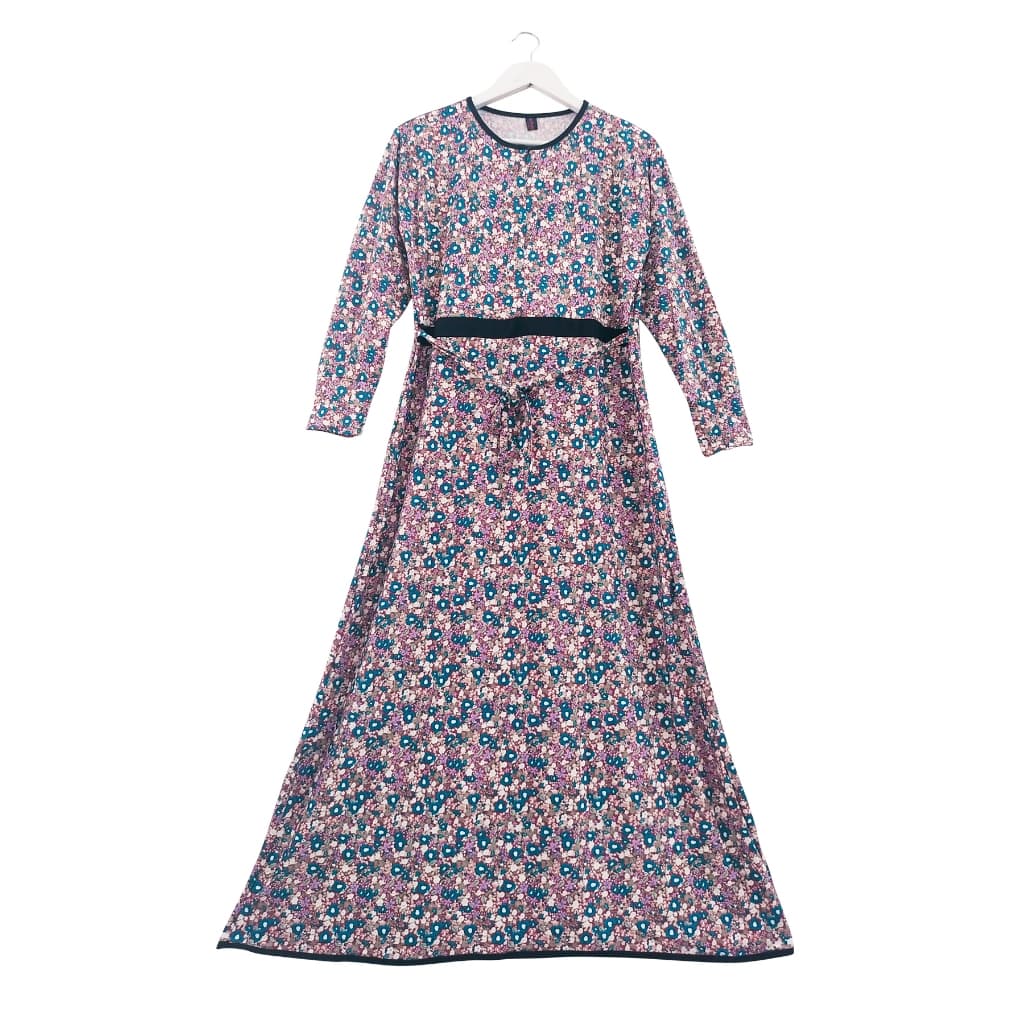 Sophisticated Modest Cape for Elegance 9