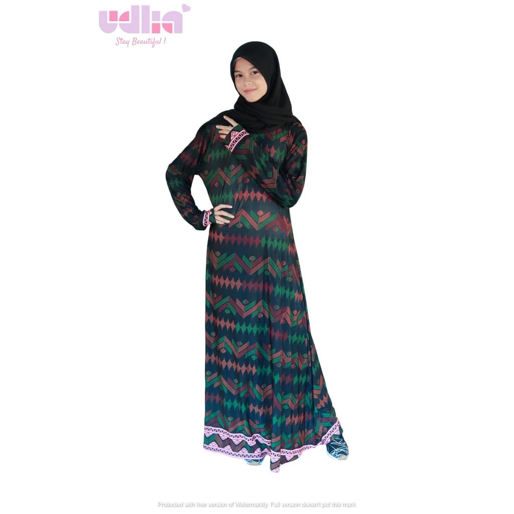 Classic Modest Maxi Dress with Style 2